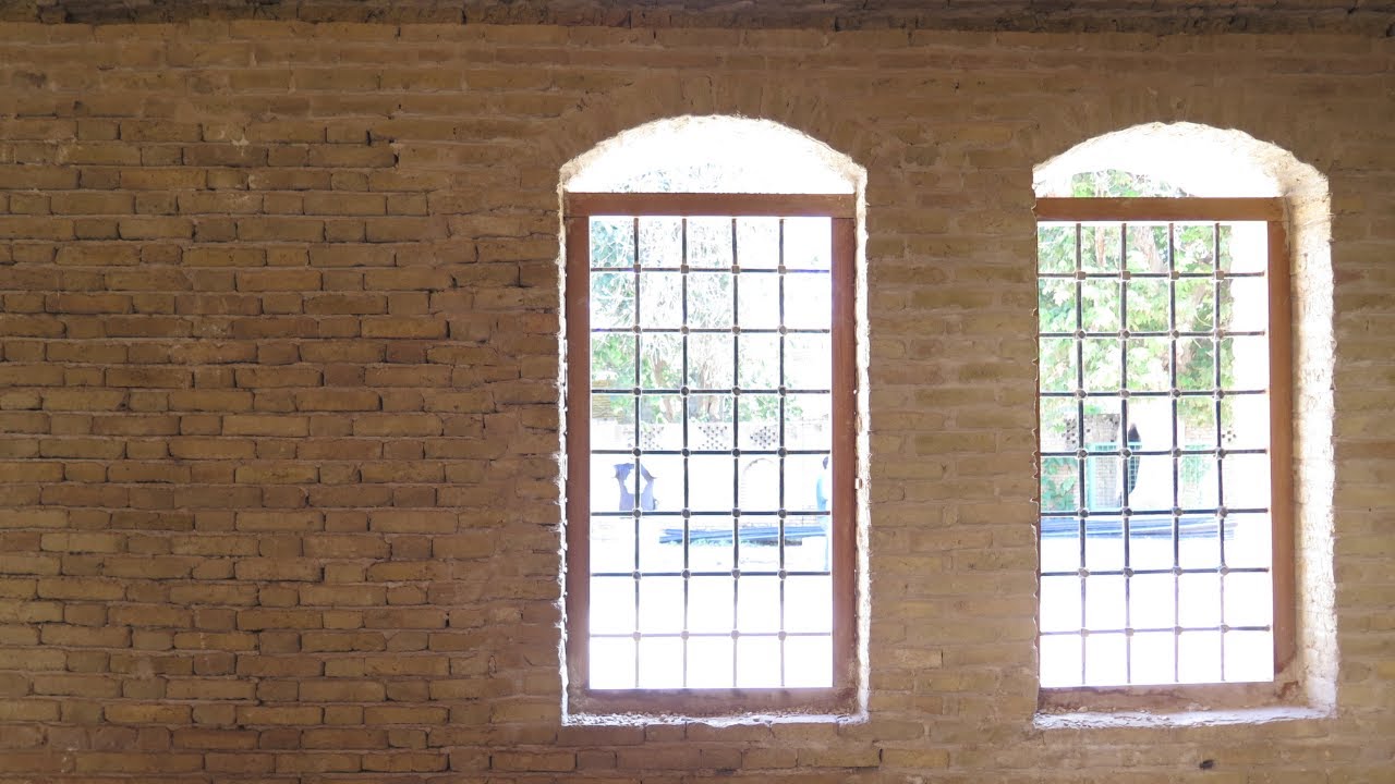 Fundamentals in Heritage Conservation, Care of Museum Collections, English